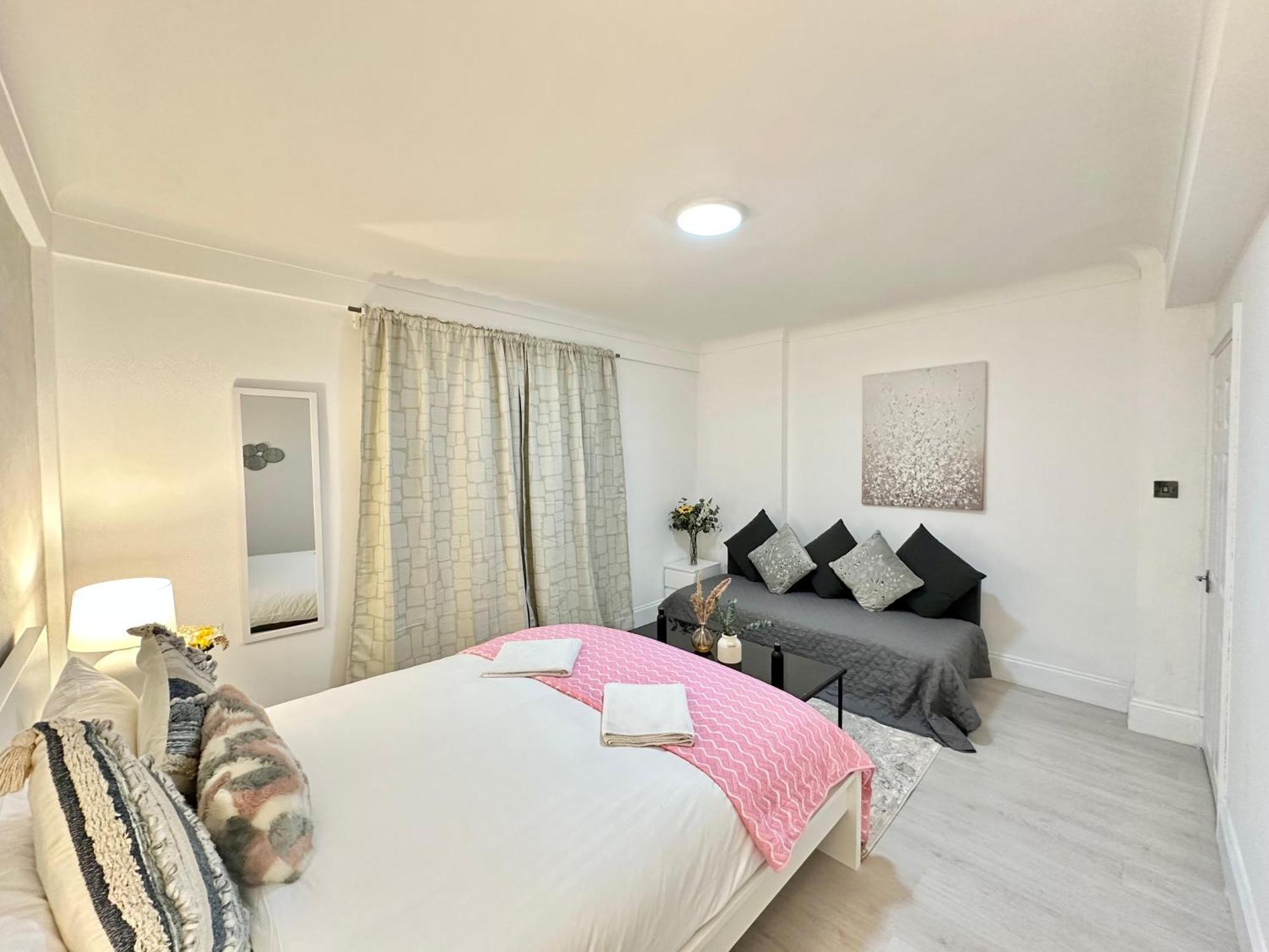 Edgware Road Beautiful Family Apartment *